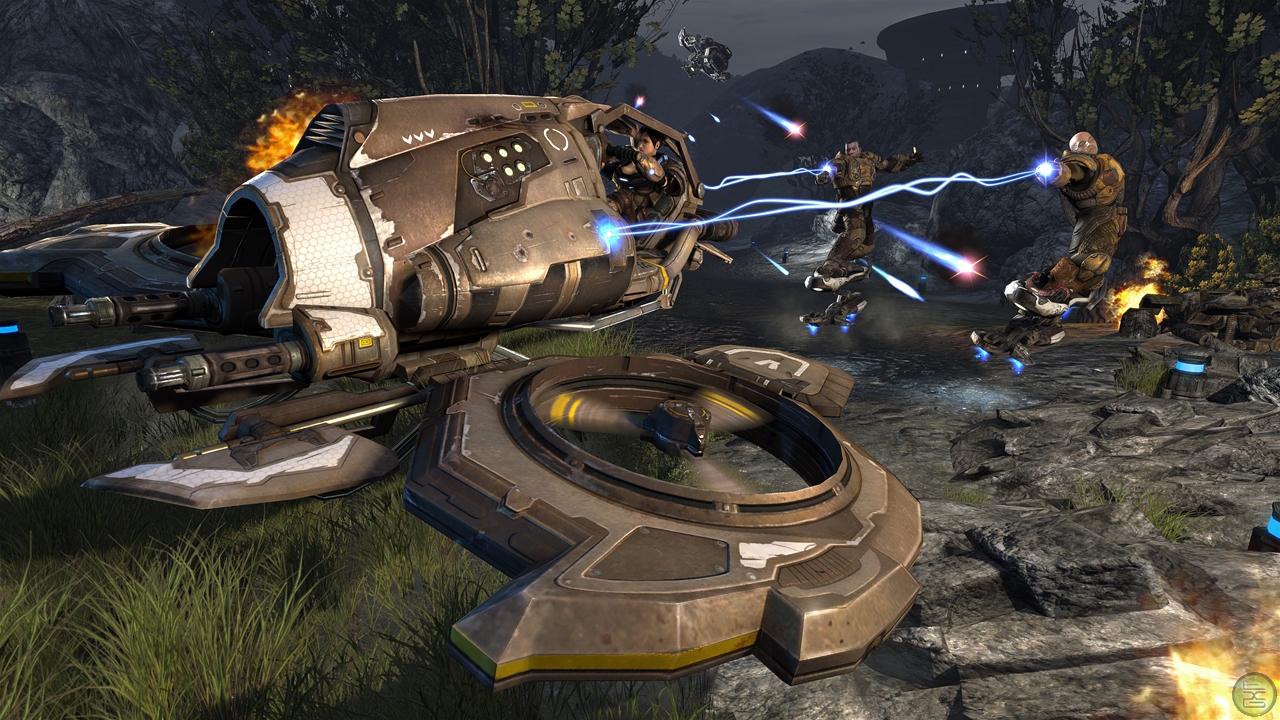 UT3 vehicle combat screenshot